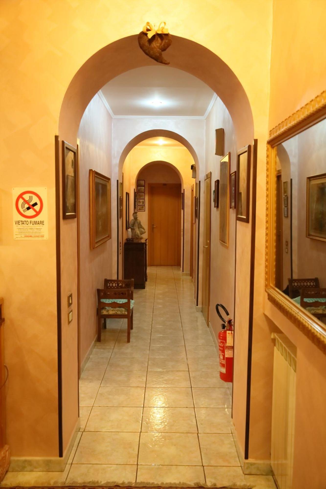 Hotel Principe Amedeo Ρώμη Εξωτερικό φωτογραφία